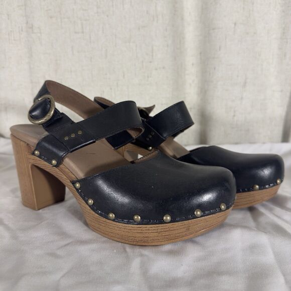 Dansko Black Leather Platform Clog Sandal Size 37 Wood Heel Studded Strap Buckle - Picture 12 of 12